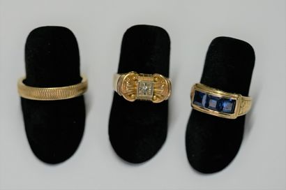 SET of 3 RINGS in 18k yellow gold (750/°°):...