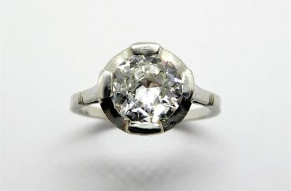 
Platinum ring set with a brilliant cut diamond...