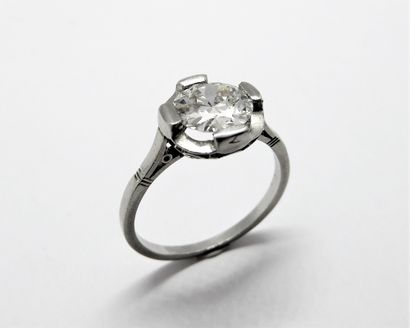 
Platinum ring set with a brilliant cut diamond...