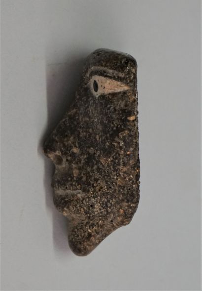 Small egyptian style protome. 7.5x5.2cm