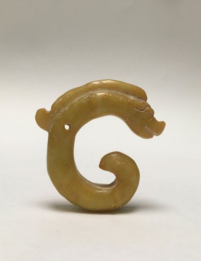 Dragon rolled up in jade 