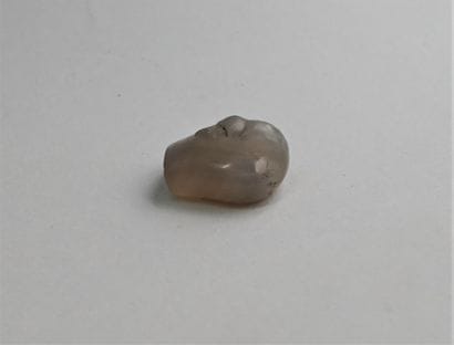 Agate weight duck. Mesopotamian style. 2...