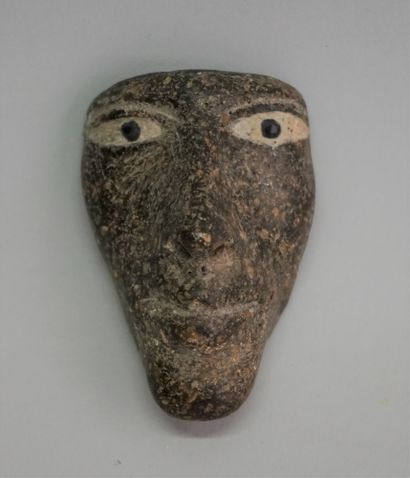 Small egyptian style protome. 7.5x5.2cm