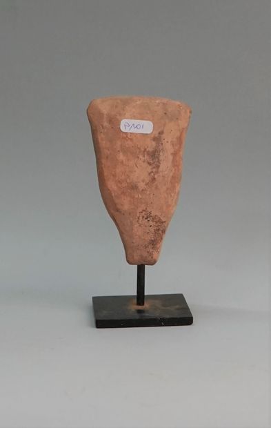 Pharaonic style terracotta head. 10x6.5c...