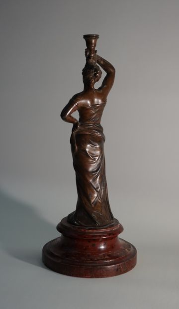 Female statuette in the antique style. H:...