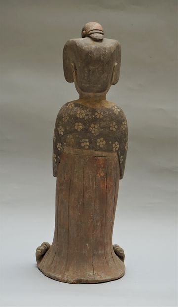 Polychrome terracotta court lady. Tang style...