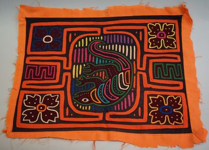 Lot de 2 textiles d'Amérique centrale : Mola...