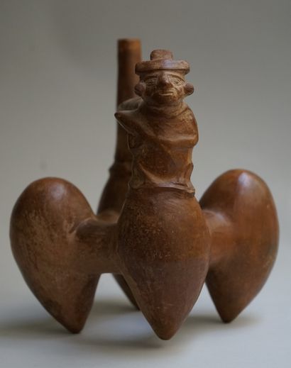 Vase siffleur à 4 pieds en forme de fruits,...