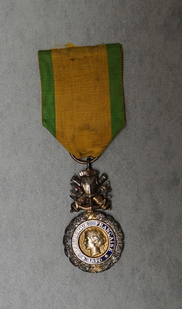 MEDAILLE Valeur et Discipline avec ruban...