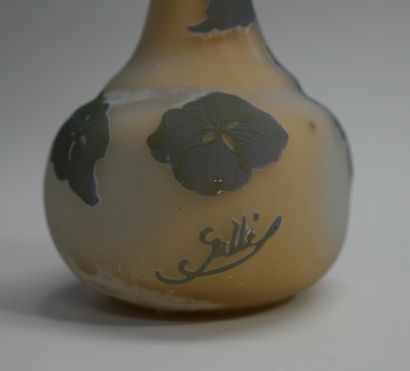 GALLE Emile

Vase soliflore with long neck...