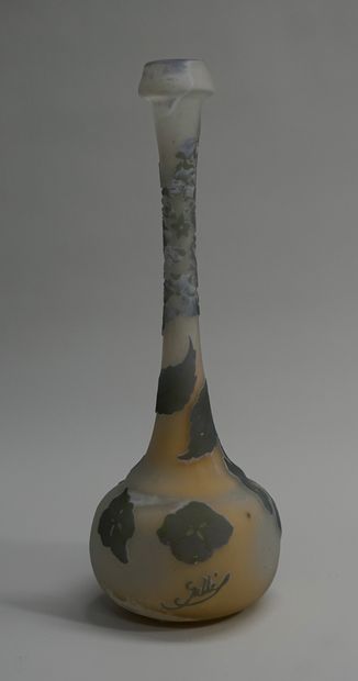 GALLE Emile

Vase soliflore with long neck...