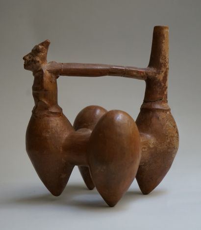 Vase siffleur à 4 pieds en forme de fruits,...