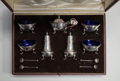 MAPPIN & WEBB - Set of silver plated (Sheffield)...