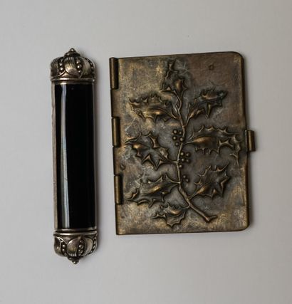 Silver lipstick case (min 800/°°) with black...