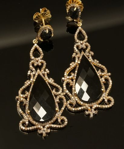 
PAIR OF EARRINGS in gilt silver (vermeil)...