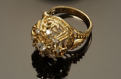FABERGE, Attribué à - BAGUE en or jaune 18k...