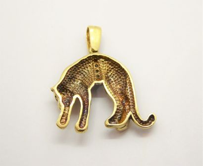 Panther pendant in 9K gold (375/°°) with...