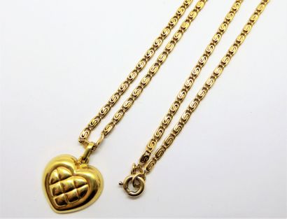 CHAIN and PENDANT in 18K (750/°°) yellow...