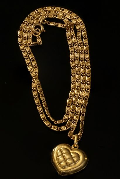 CHAIN and PENDANT in 18K (750/°°) yellow...