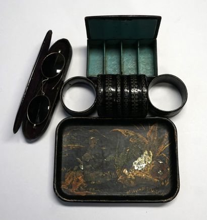 SET in black lacquered cardboard, with various...