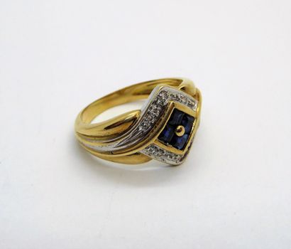 RING in 18K (750/°°) yellow gold, set with...
