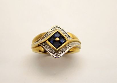 RING in 18K (750/°°) yellow gold, set with...