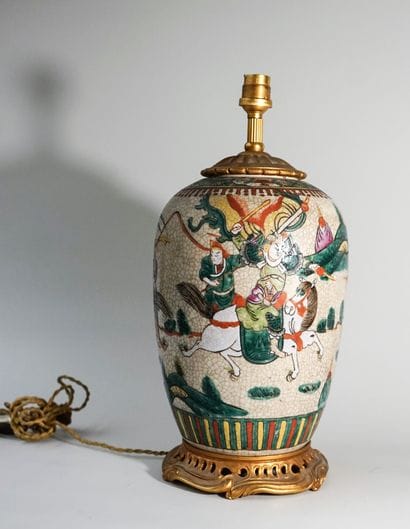 Nanking porcelain vase with horsemen decoration,...