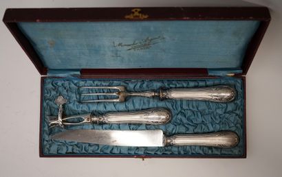 GIGOT SERVICE, the handles out of silver...