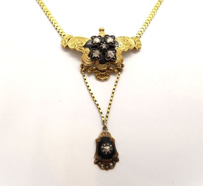 NECKLACE in 18K (750/°°) yellow gold, featuring...