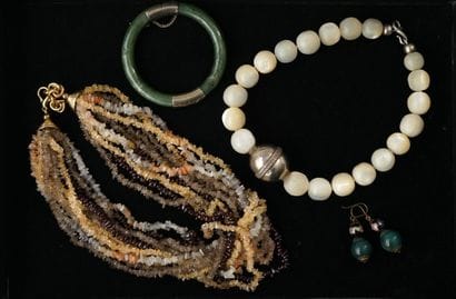 FANTAISIE JEWELRY in shell, jadeite, hard...