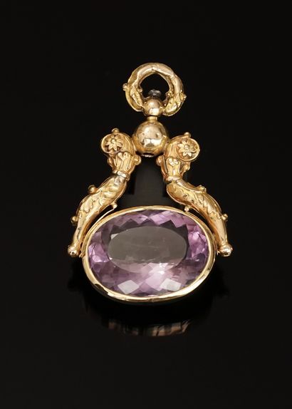 Yellow gold pendant 18k (750/°°) presenting...