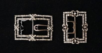 SET in silver min 800/°° composed of 4 beautiful...