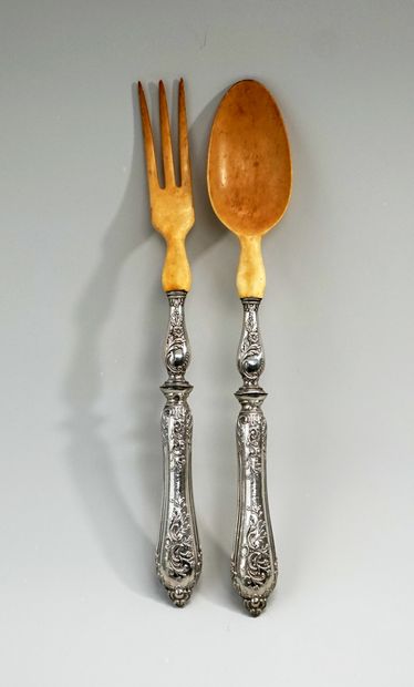 SALAD SERVICE CUTLERY, handles in filled...