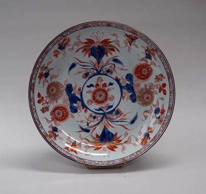 Porcelain cup with 