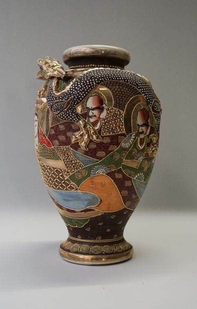 Large Satsuma porcelain vase, decorated with...