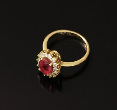 MARGUERITE RING in 18k (750/°°) yellow gold...