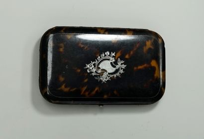 Cigar case in engraved tortoiseshell, inlaid...