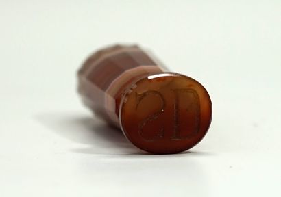 IMPORTANT STAMP in rubbed agate, monogrammed...