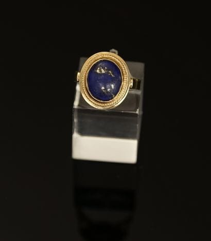 Yellow gold ring 14k (585/°°) in the antique...
