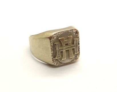 CHEVALIERE en or blanc18K (750/°°), modèle...