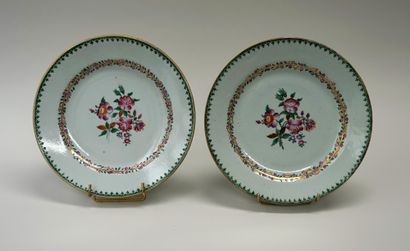 Pair of porcelain plates with 
