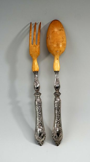 SALAD SERVICE CUTLERY, handles in filled...