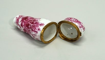 White porcelain case decorated with monochrome...