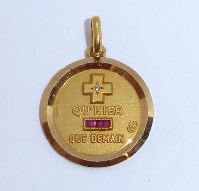 LOVE MEDAL in 18K (750/°°) yellow gold signed...