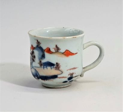 Coffee cup in Imari polychrome porcelain....