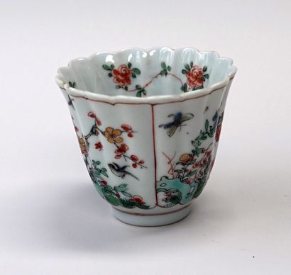 Polylobed sorbet in porcelain with 