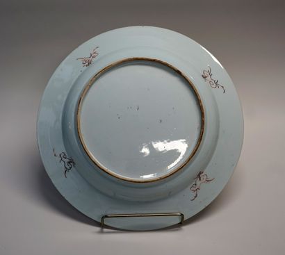 Porcelain dish with 