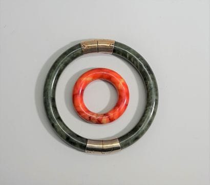 Bracelet hard stone green spinach (jadeite?)...