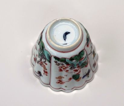 Polylobed sorbet in porcelain with 