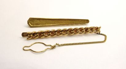 SET of 2 CRAVATE PINS in 18K (750/°°) yellow...